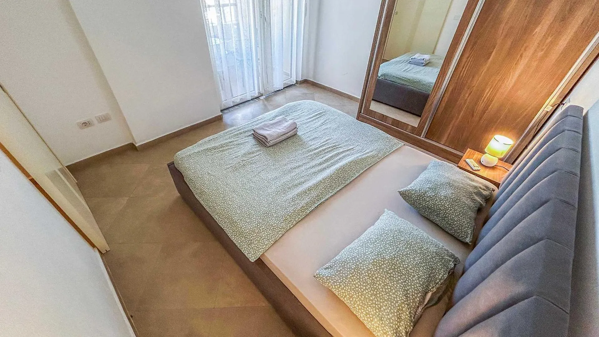 Direct Sea View Apartment Δυρράχιο 0*,